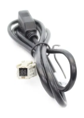 Adattatore per il collegamento di unità USB al cavo USB della radio OEM Nissan per Toyota